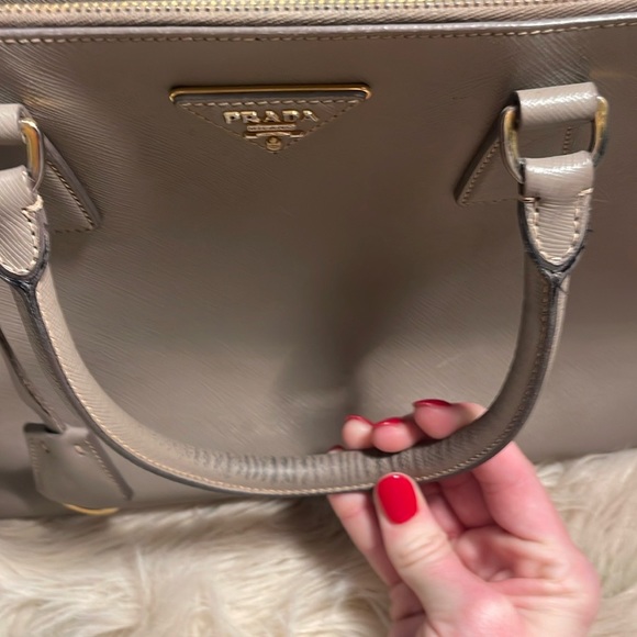 Prada Lux Saffiano Medium Tote in Argilla - Picture 7 of 13